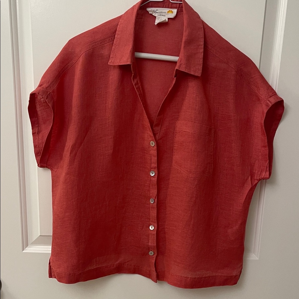 C&C California Reddish Brown Button-Down Linen Blouse/Abalone buttons